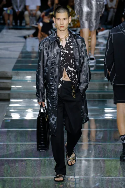 Look 21